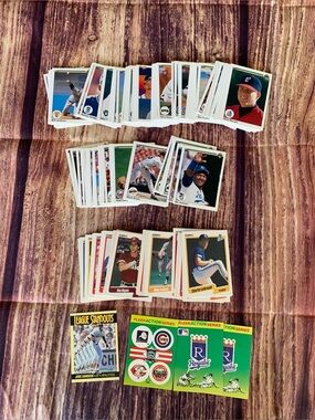 Fleer Vintage 1990 MLB Baseball Players Trading Cards - Lot of 230 Cards